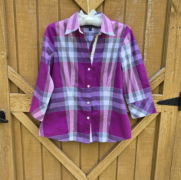 Foxcroft Wrinkle Free Fitted Button Down Size 4P - Picture 1 of 3